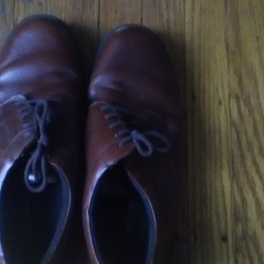 Men's dress shoes